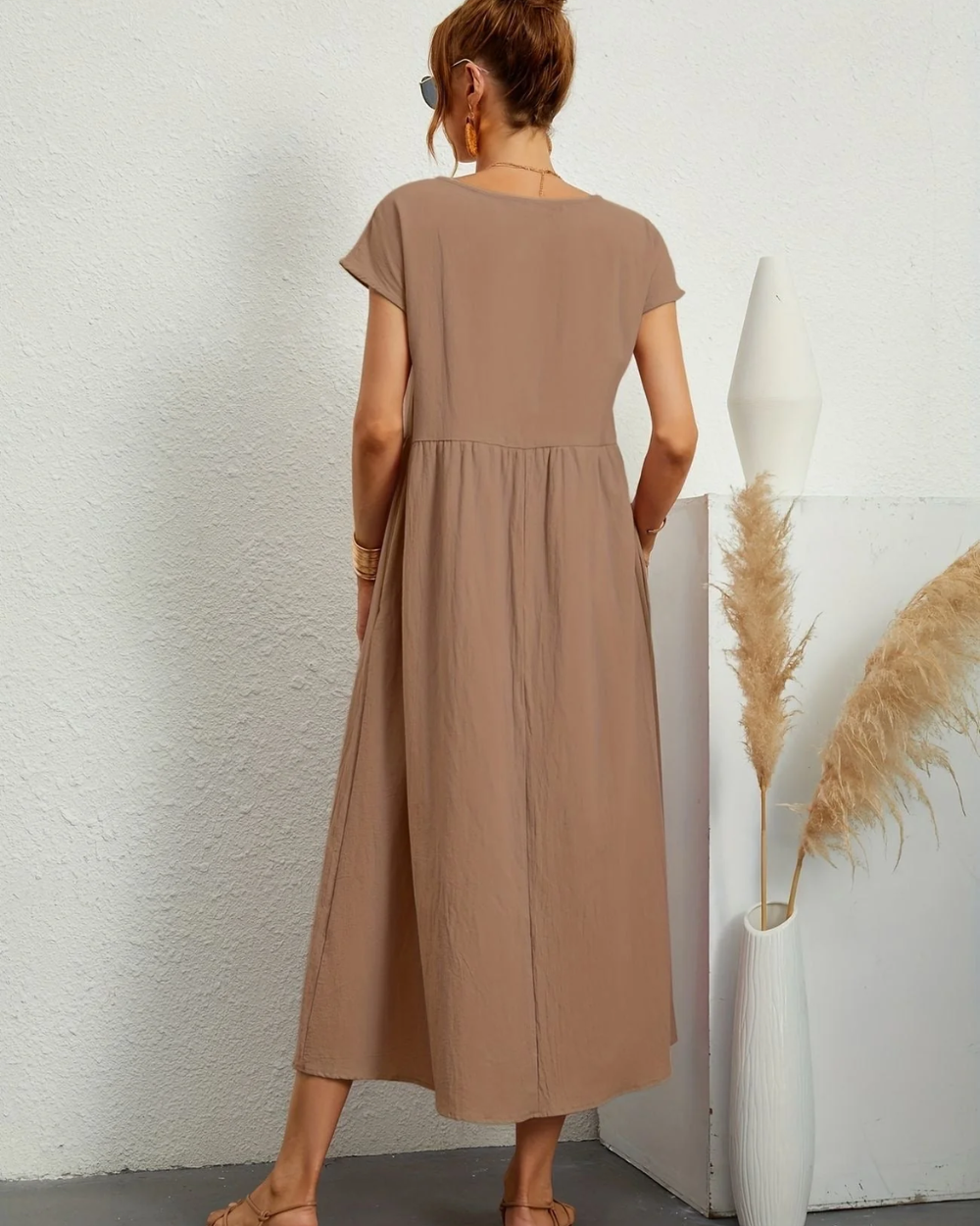 Elegantes Damenkleid