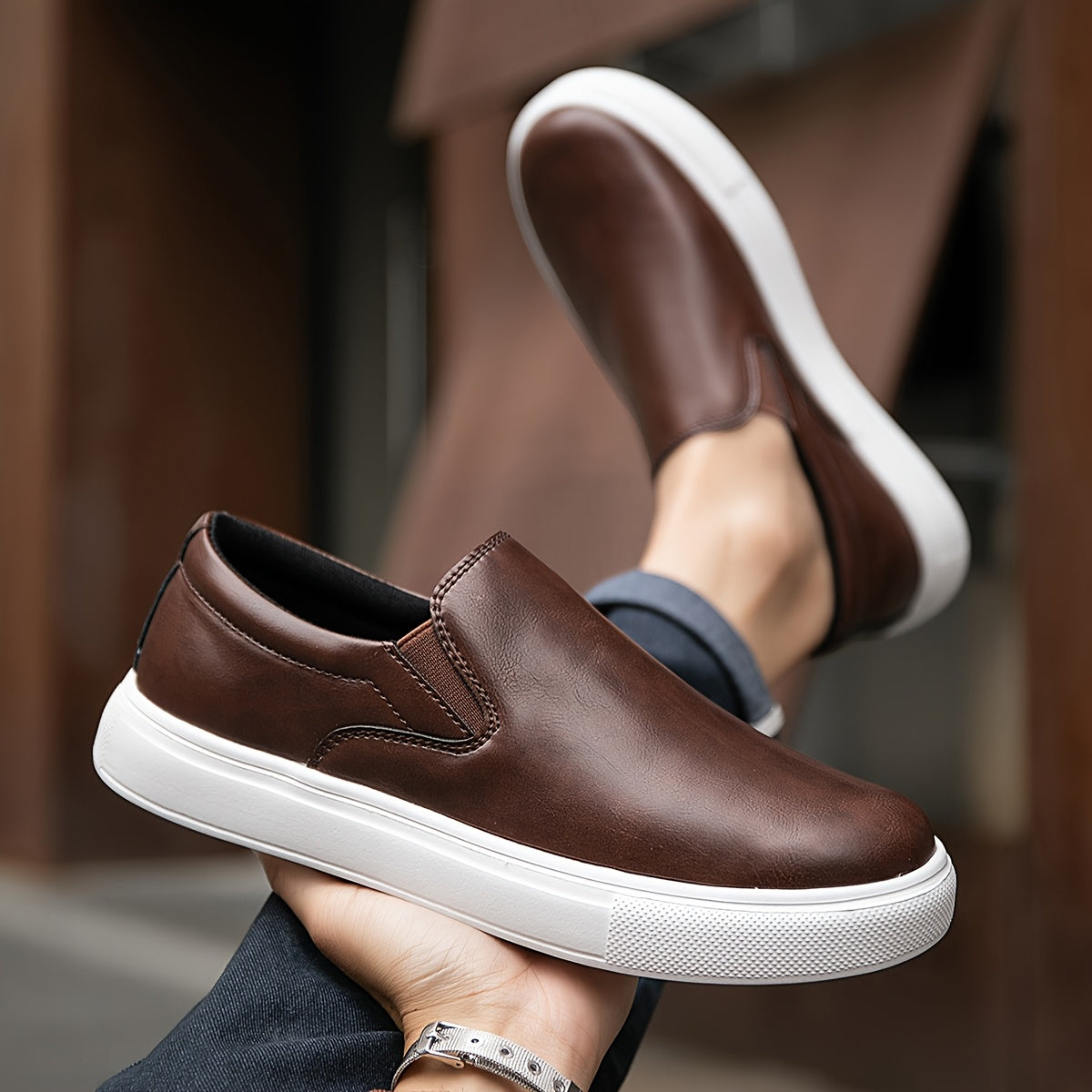 Lässige Slipper aus Leder