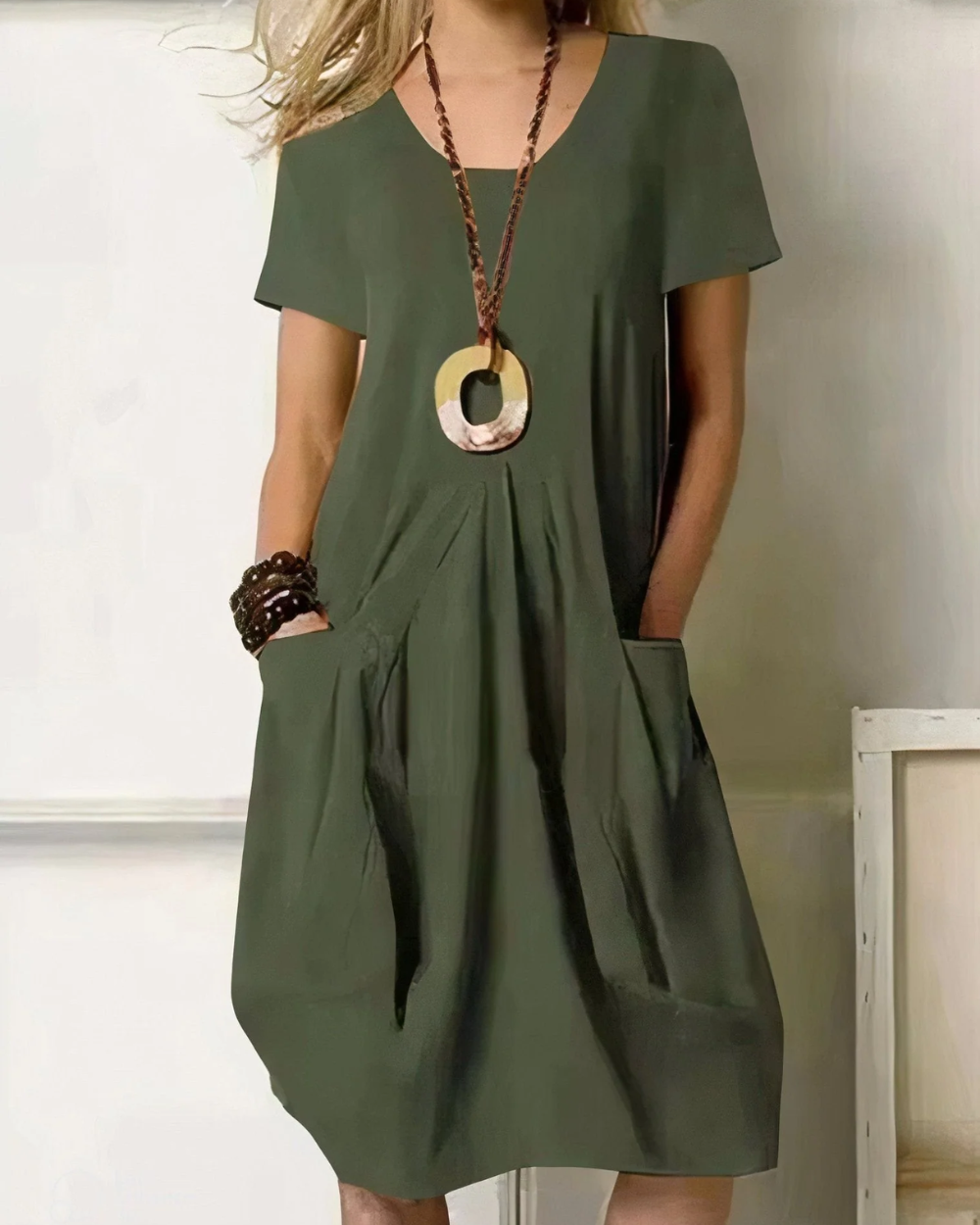 Elegantes, bauchfreies Kleid