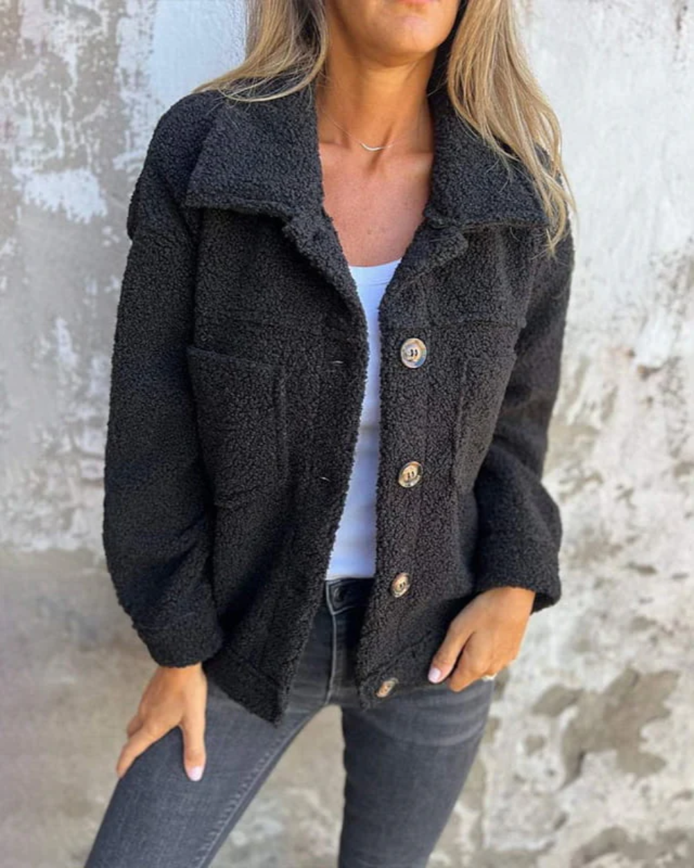 Warme kurze Frühlingsjacke