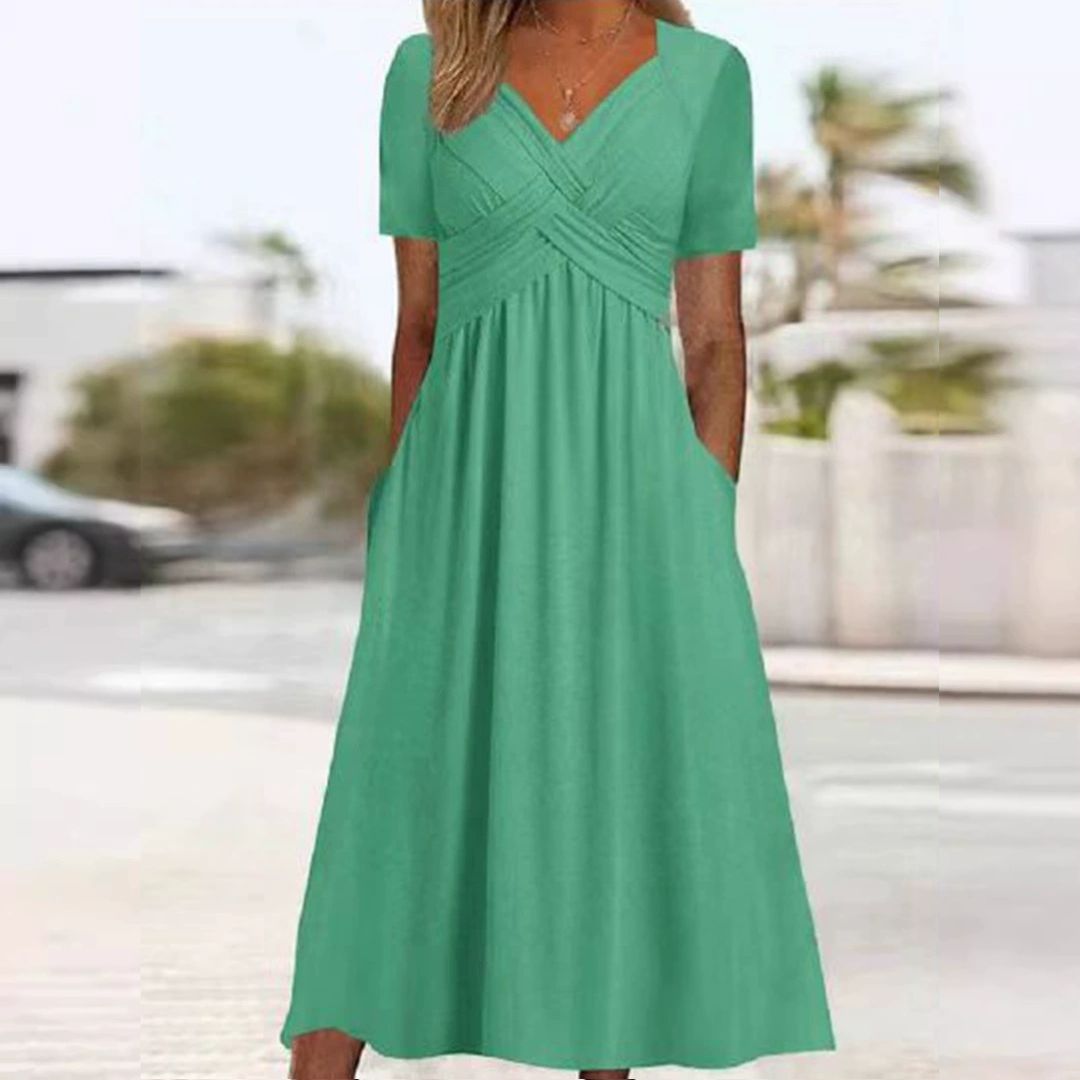 Bauchfreies Kleid mit V-Ausschnitt