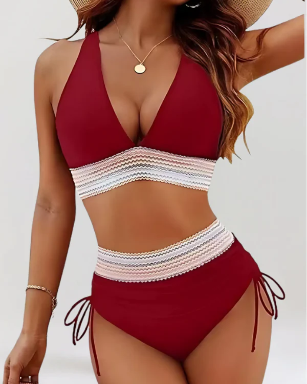 Bauchbedeckter Bikini