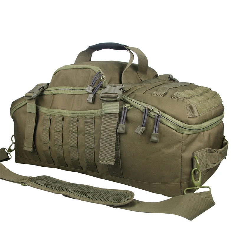 Reisetasche im Militärstil