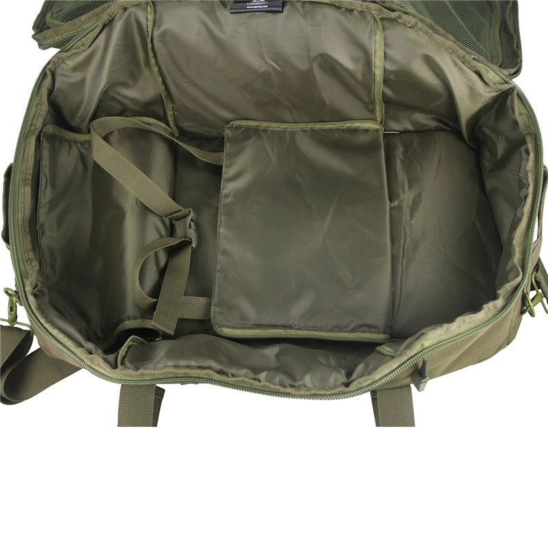 Reisetasche im Militärstil