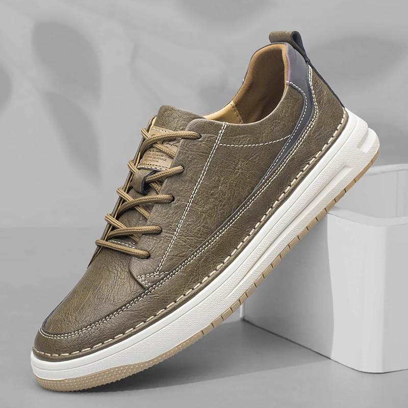 Klassische Leder-Sneakers