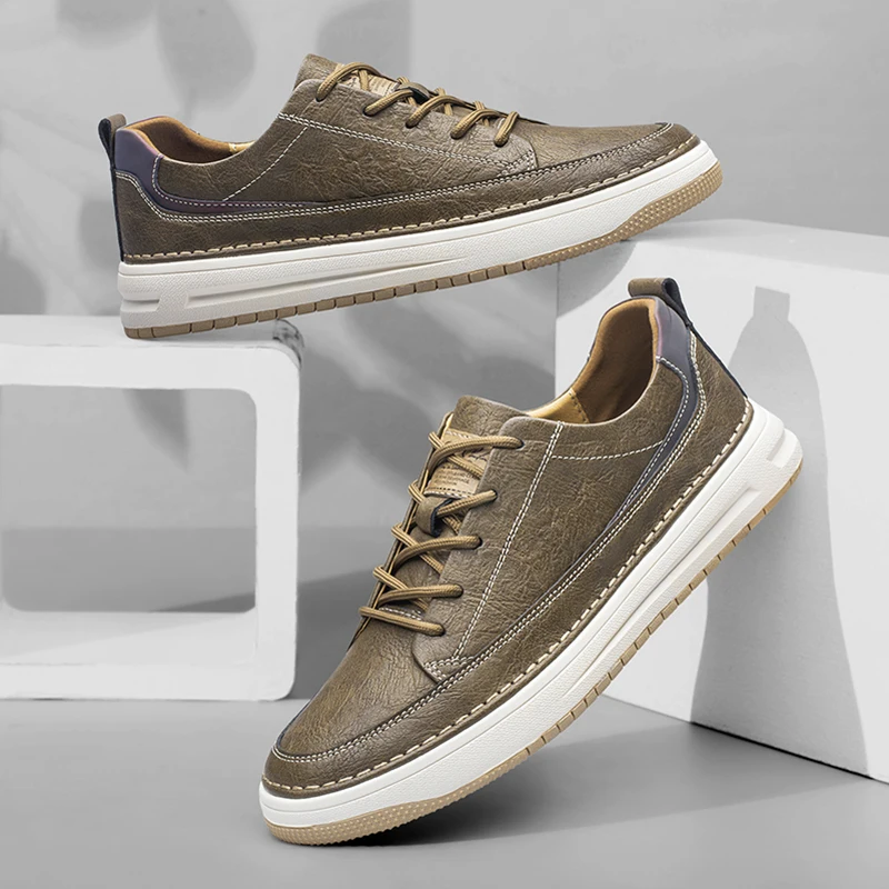 Klassische Leder-Sneakers