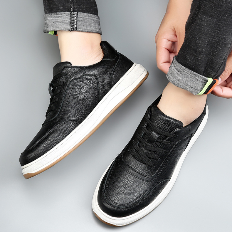 Turnschuhe aus Leder