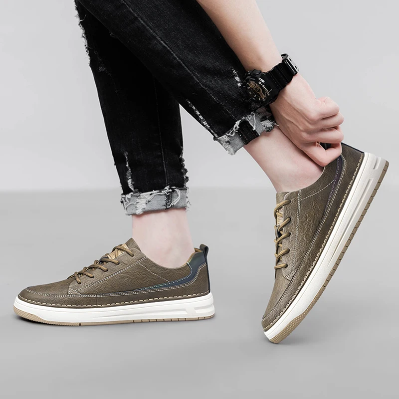 Klassische Leder-Sneakers