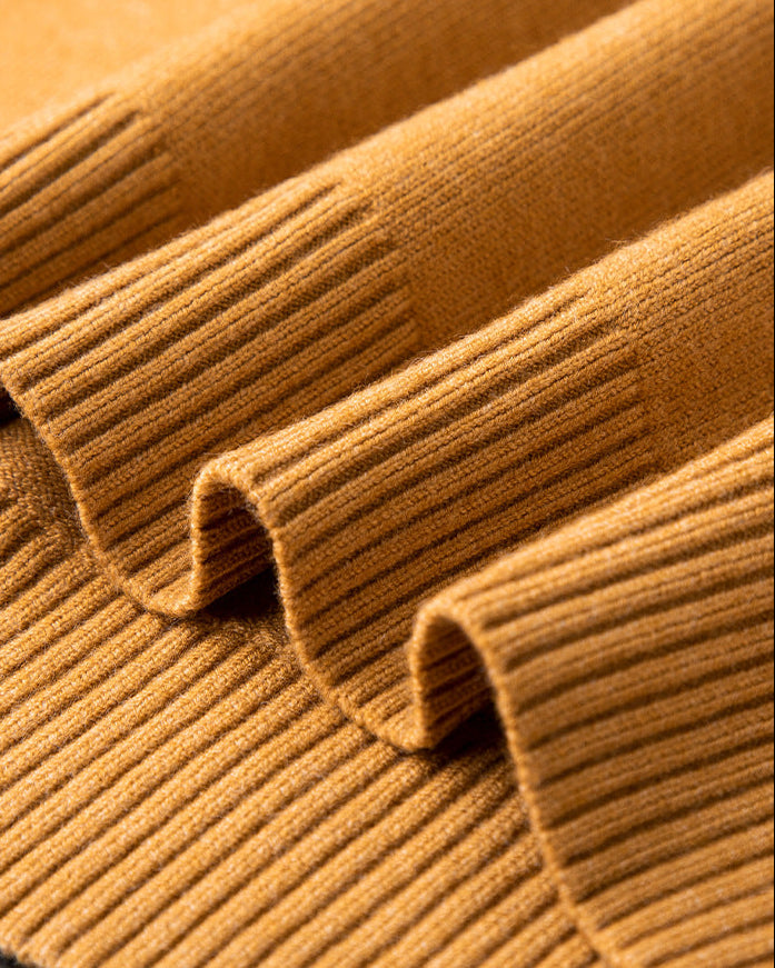 Eleganter Kaschmirpullover mit V-Ausschnitt