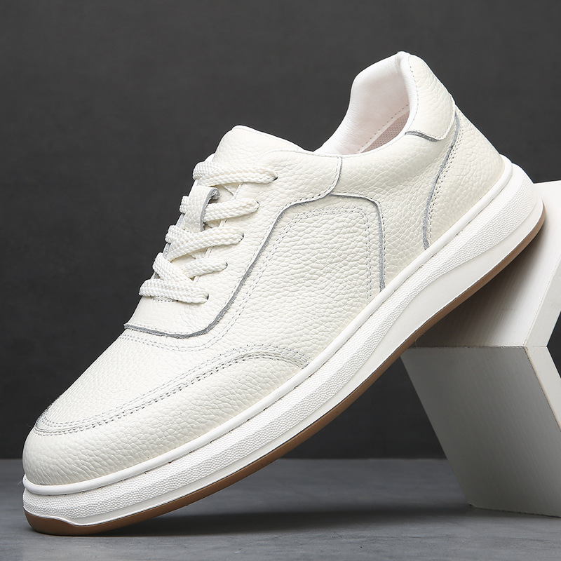 Turnschuhe aus Leder