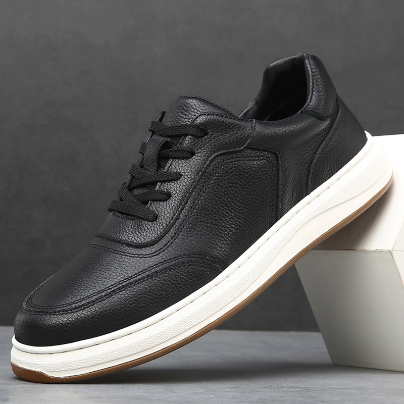 Turnschuhe aus Leder