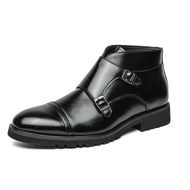 Lederstiefel mit Schnallenverschluß