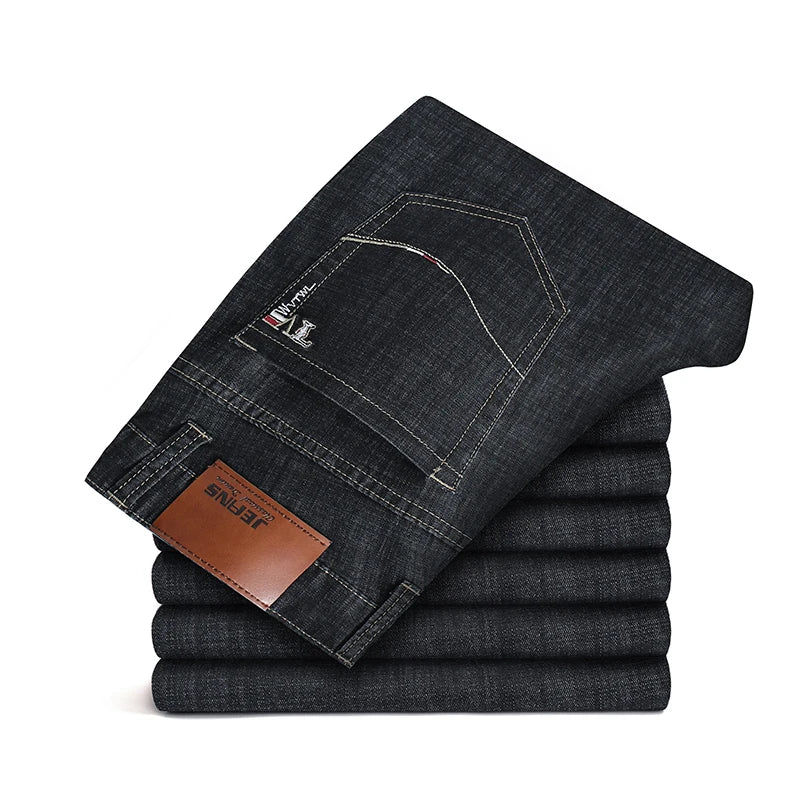 Lässige gerade Denim-Jeans