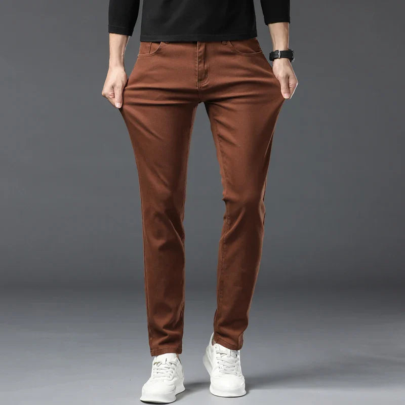 Elegante Stretch-Jeans aus Denim