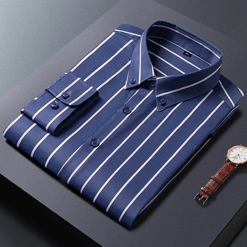 Elegantes gestreiftes Herrenhemd