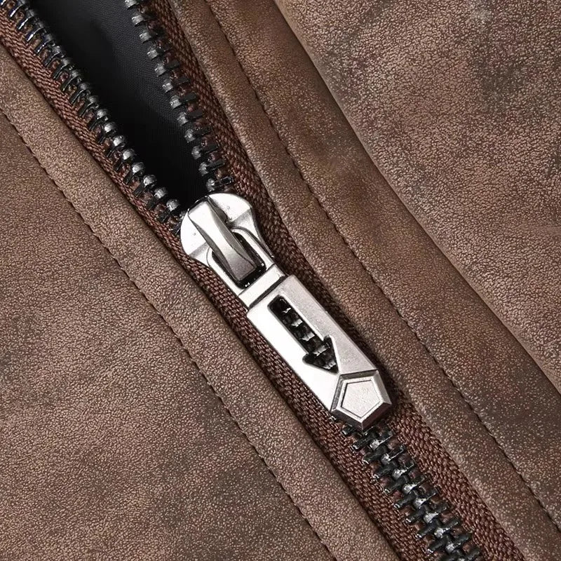 Bomberjacke aus Wildleder