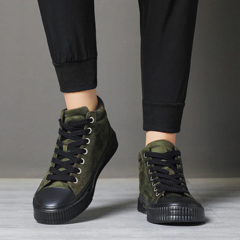 Elegante Schuhe aus hochwertigem Wildleder