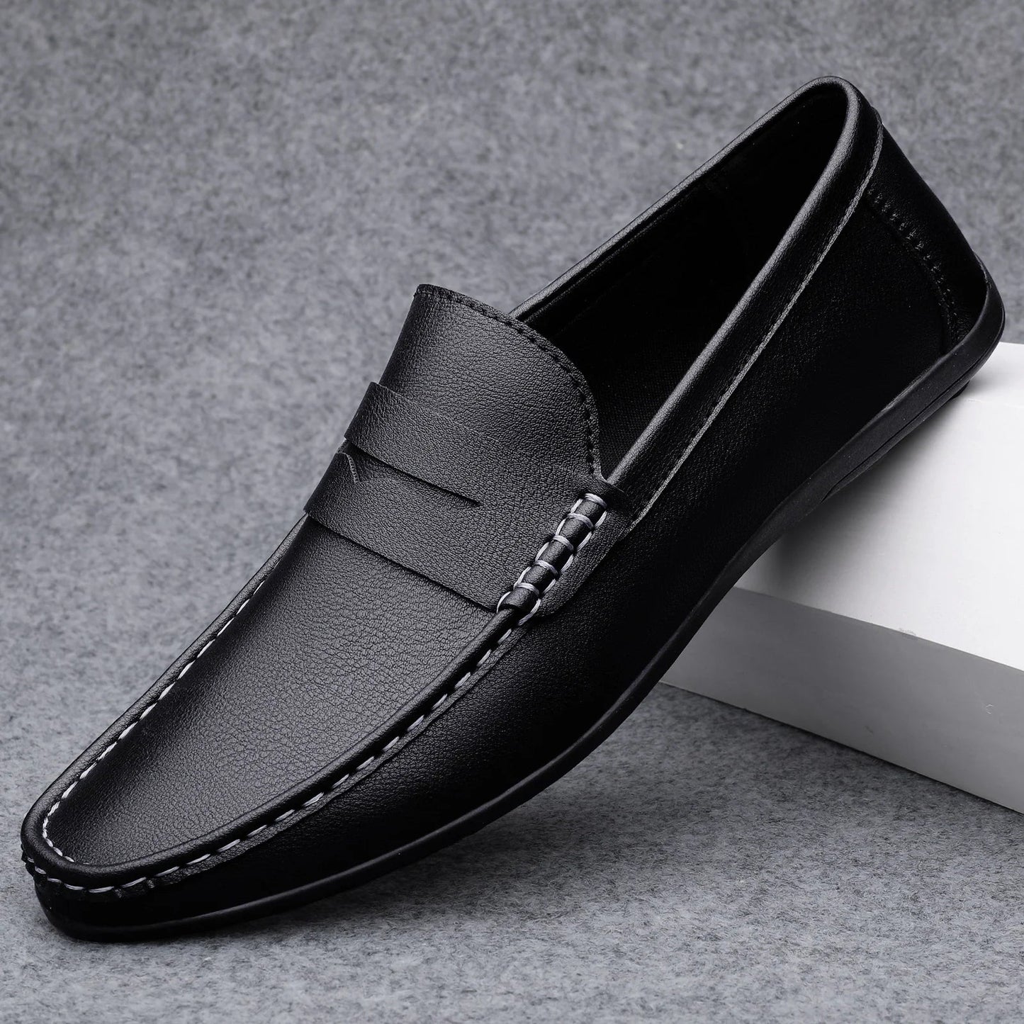 Klassische italienische Loafer aus Leder