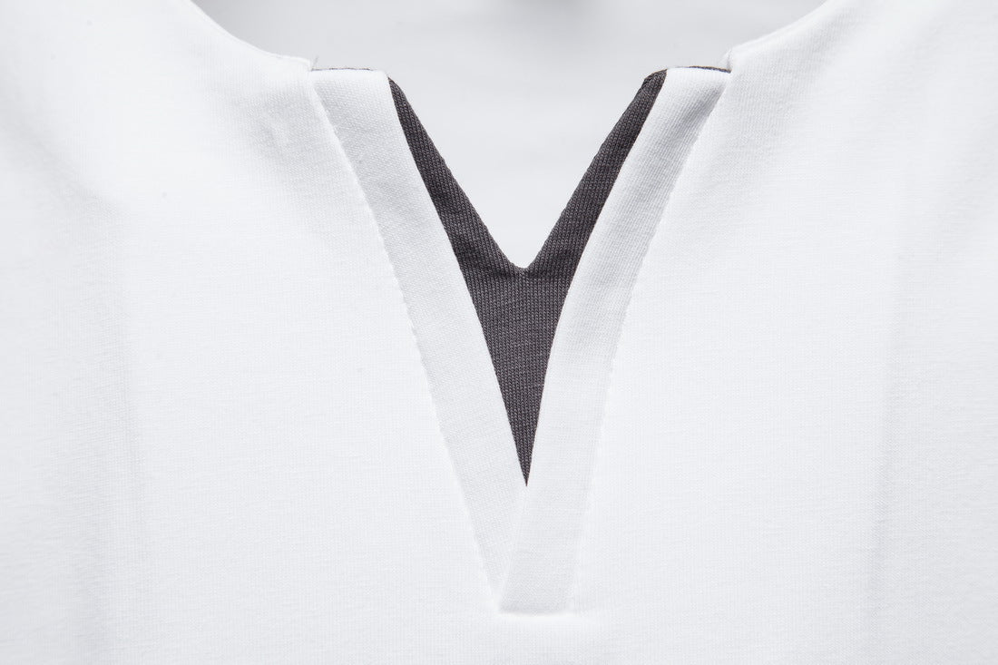 Elegantes Shirt mit V-Ausschnitt