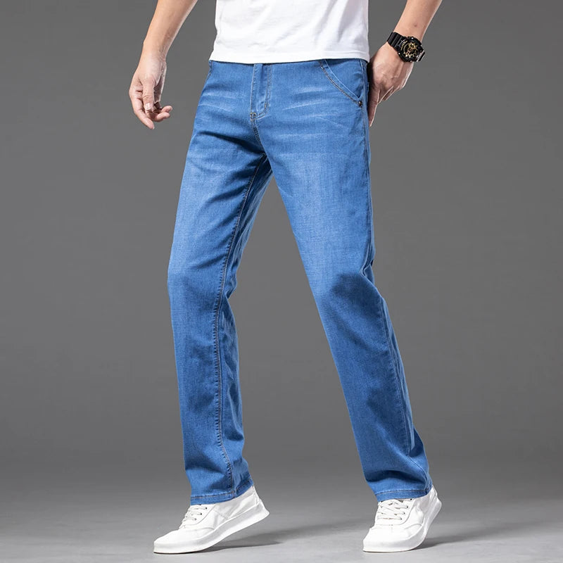 Lässige gerade Denim-Jeans