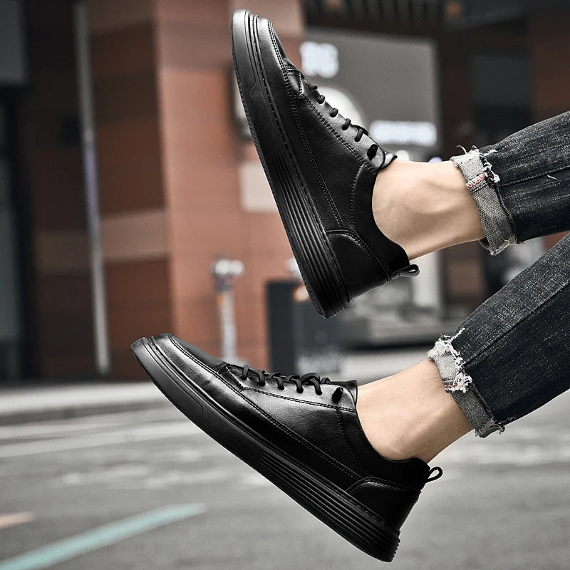 Elegante Lederschuhe mit dicker Sohle