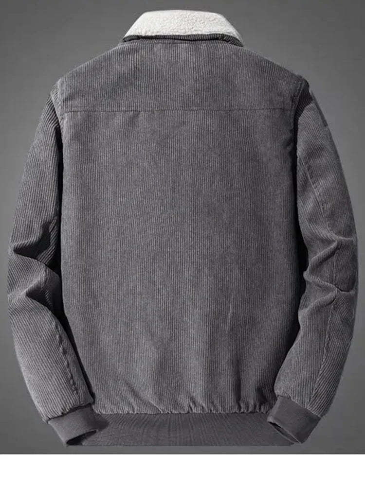 Elegante mit Fleece gefütterte Cordjacke