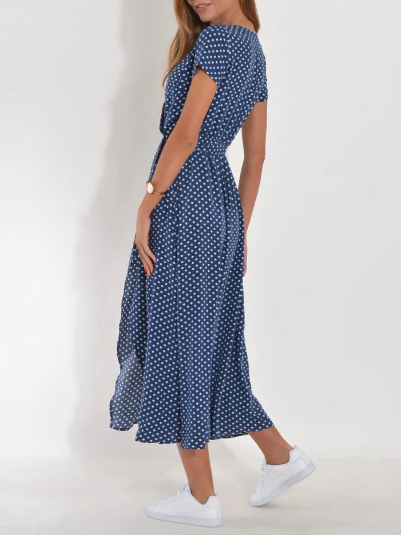 Bequemes Frauenkleid