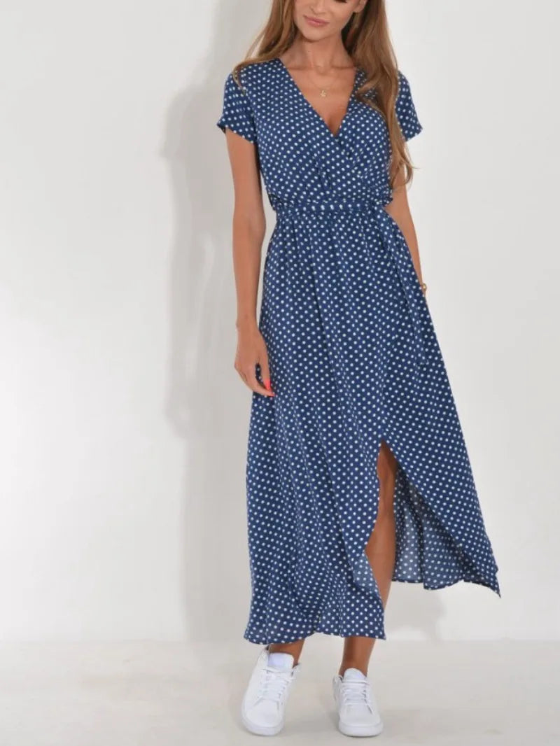 Bequemes Frauenkleid