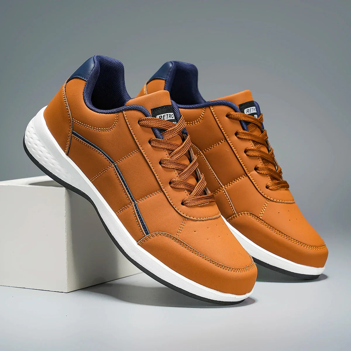 Stylische Leder-Sneakers