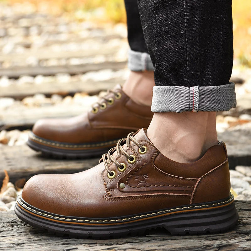 Oxford-Schuhe aus Leder im britischen Stil