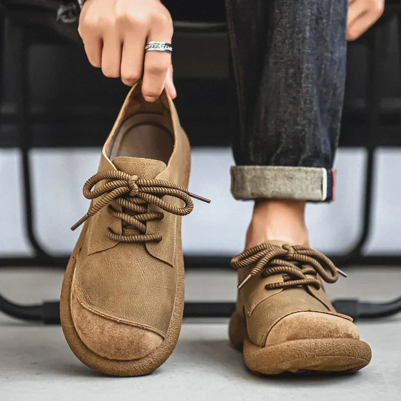 Elegante Wildlederschuhe