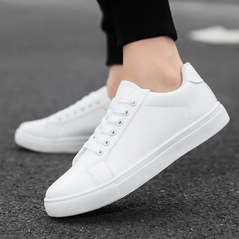 Elegante Leder-Sneaker