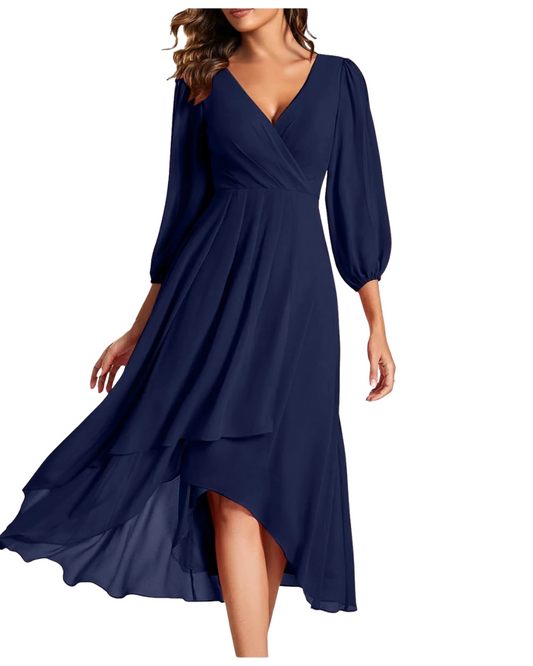 Schickes langes Kleid mit V-Ausschnitt