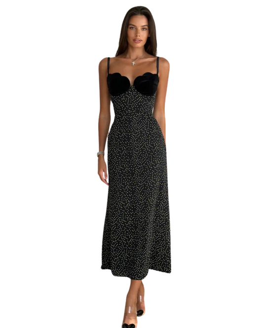 Schickes Frauenkleid