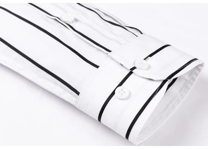 Elegantes gestreiftes Baumwollhemd