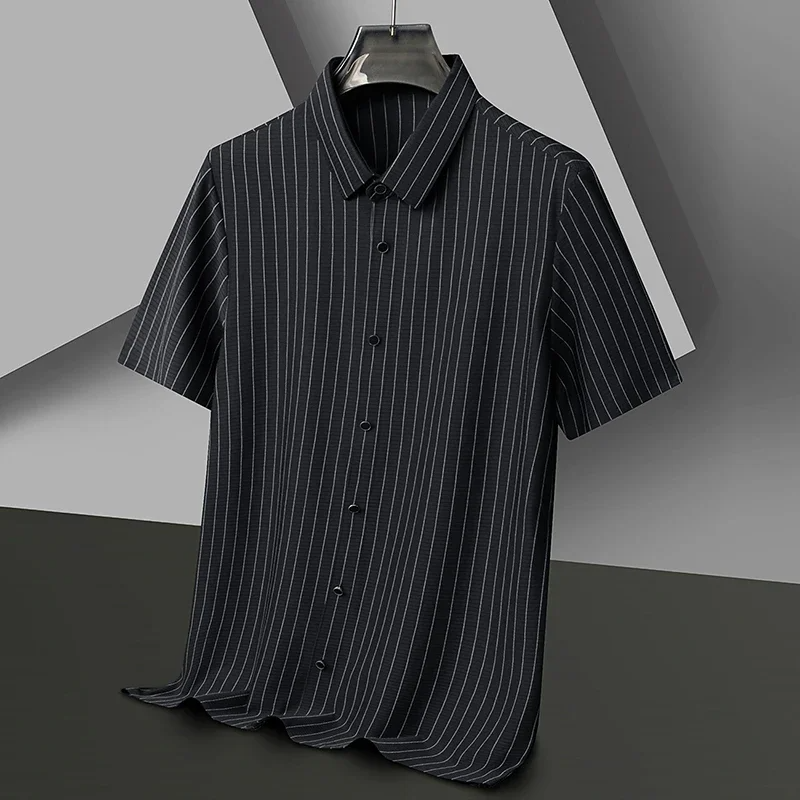 Gestreiftes Poloshirt