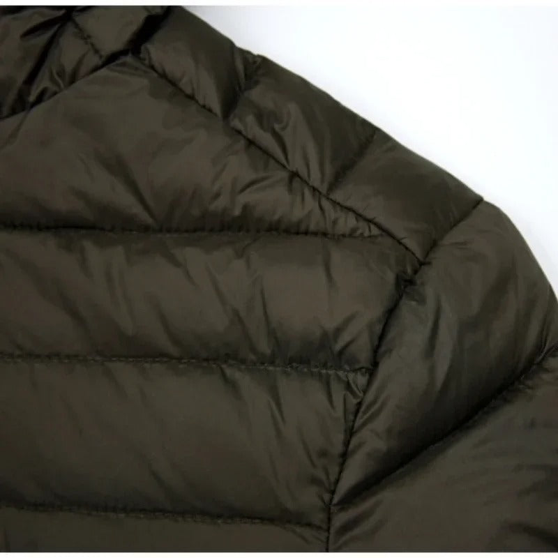 Leichte Entendaunenjacke
