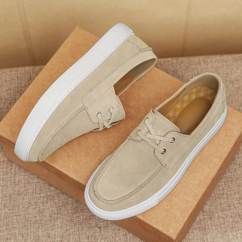 Elegante Wildlederschuhe